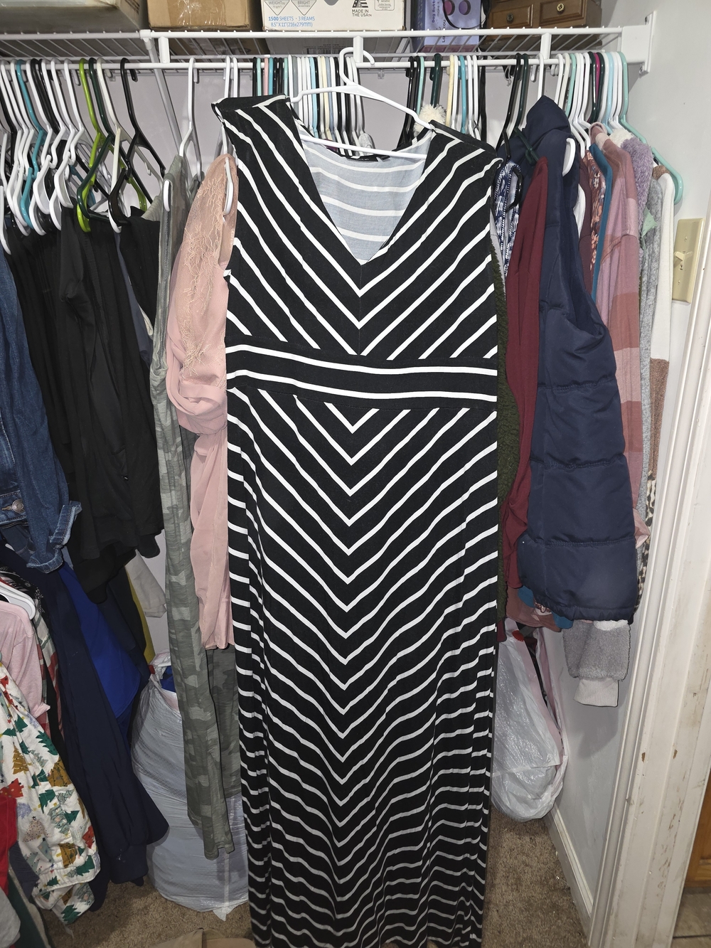 Apt. 9 Black and White Chevron V-Neck Maxi Dress